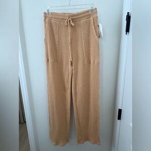 NWT Billabong Pants w/pockets